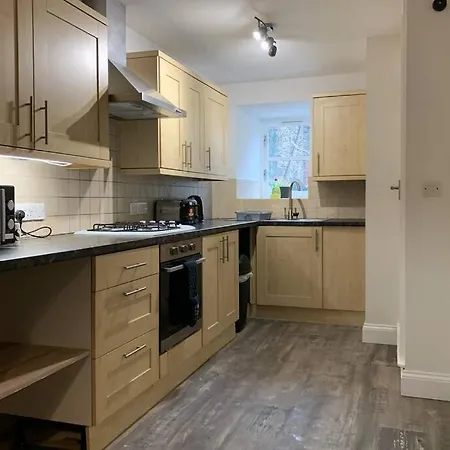 Biskey Howe - Free Off-site Health Club Access With Pool, Sauna, Steam & Gym